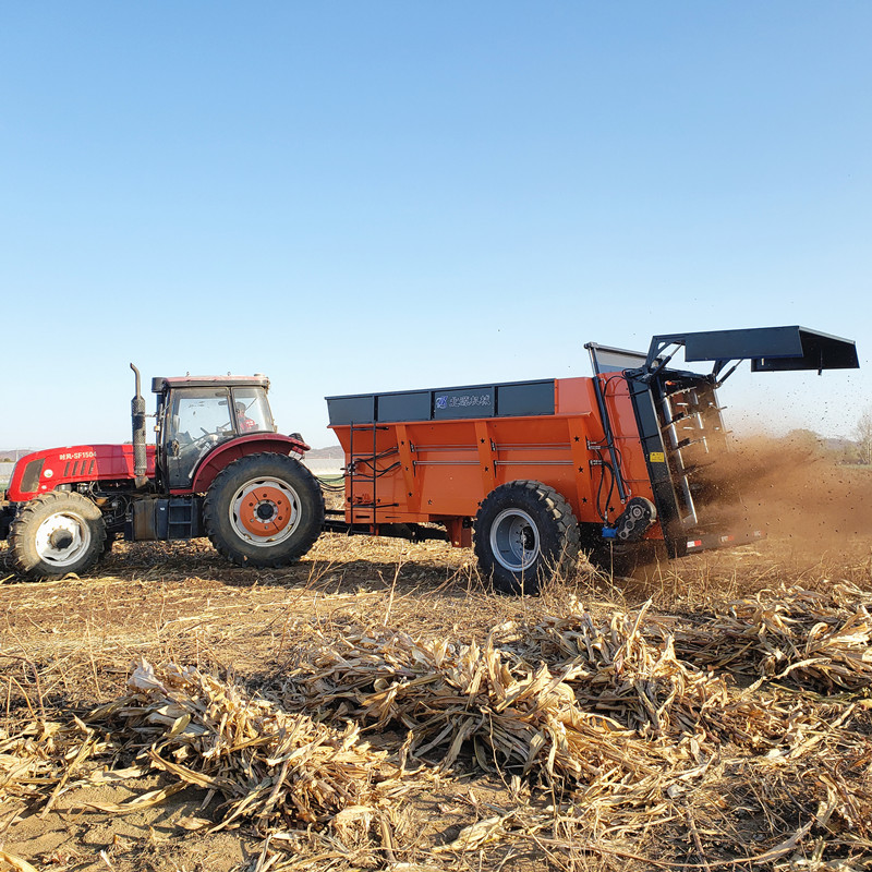 Horizontal Beater/Disc Manure Spreaders
